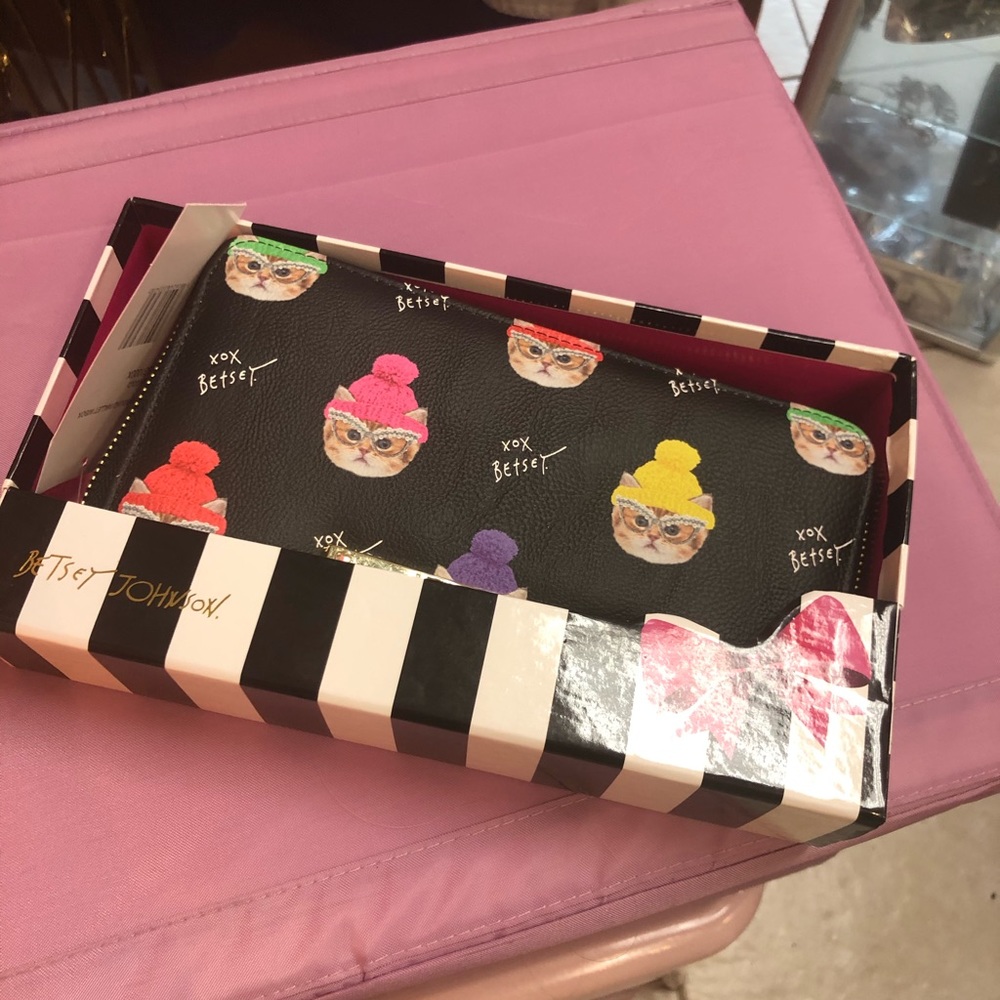 Betsey Johnson wallet
